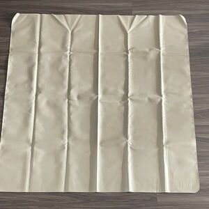 Gather Midi Leather Mat 53"x53"